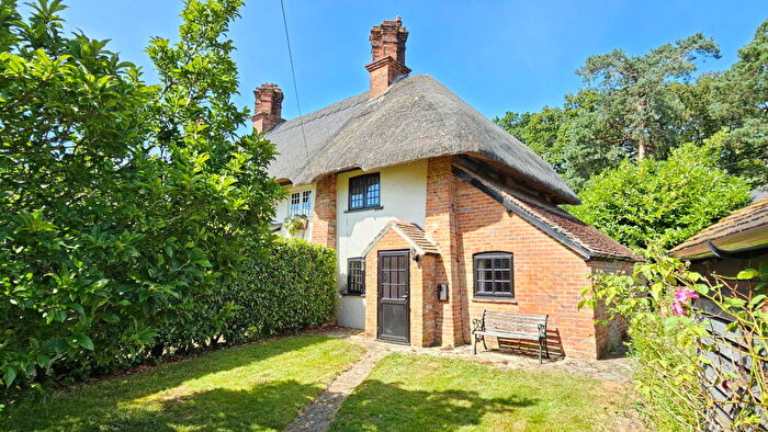 2 Bedroom Cottage For Sale In Wickham Heath, Newbury, RG20