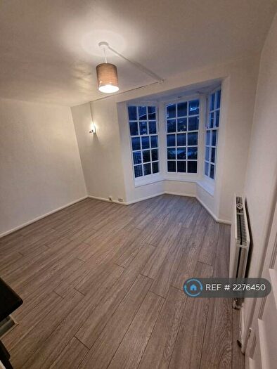 1 Bedroom Flat To Rent In Black Prince Road, London, SE11