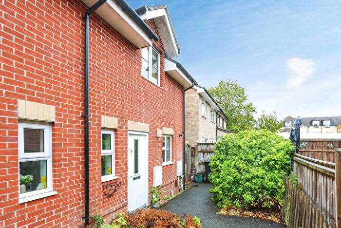 2 Bedroom End Of Terrace House For Sale In Poole Road, Poole, Dorset, BH16