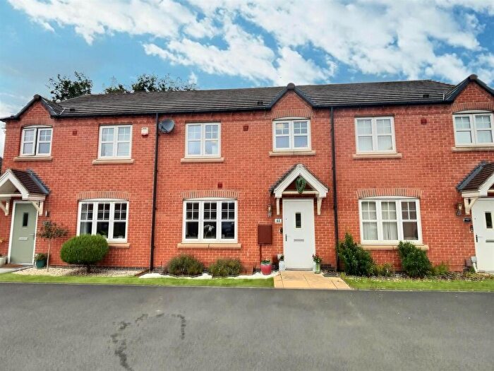 3 Bedroom Town House To Rent In Richardson Way, Langley Country Park, Derby, DE22