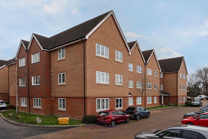 2 Bedroom Flat To Rent In Aurora House Ceres Cresant Epsom Surrey, Epsom, KT17