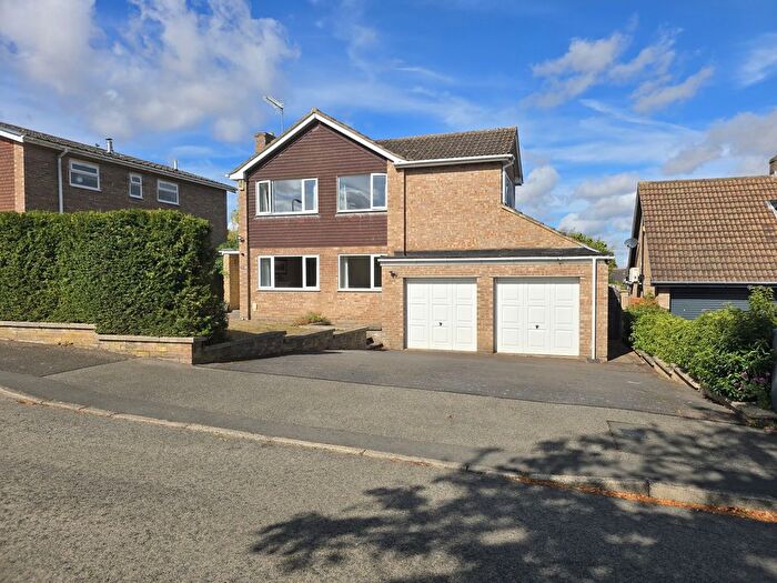 5 Bedroom Detached House For Sale In Parsons Close, Grendon, NN7