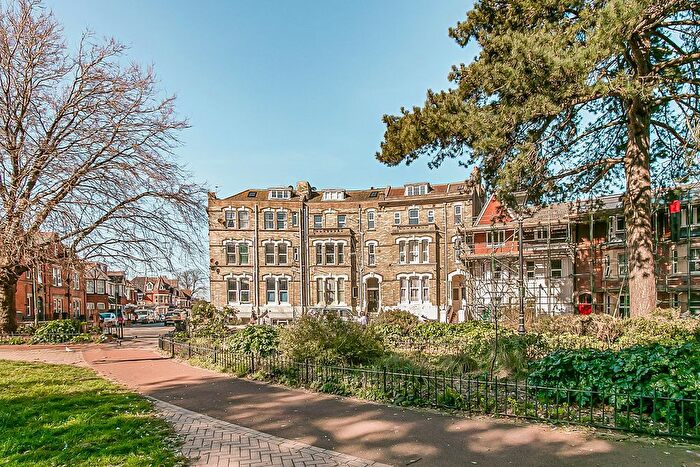 2 Bedroom Maisonette For Sale In Flat Crescent Court, - The Crescent, Bournemouth, Dorset, BH1
