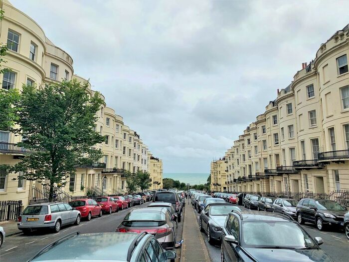 2 Bedroom Flat To Rent In Brunswick Place, Hove, BN3