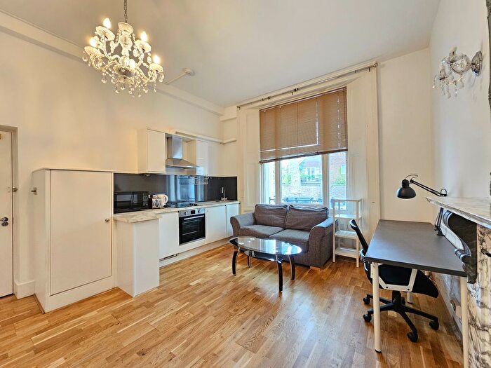 Studio To Rent In Queensborough Terrace, Queensway, Bayswater, W2