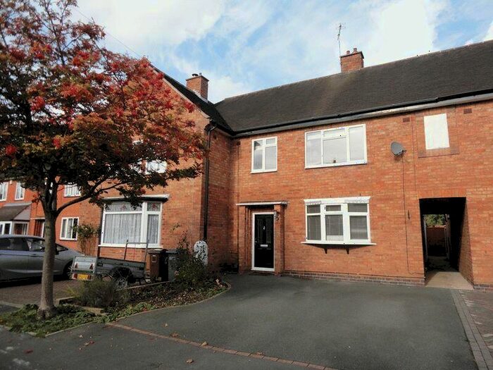 3 Bedroom House To Rent In Packwood Close, Solihull, B93