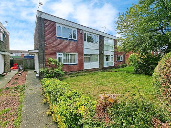 2 Bedroom Flat For Sale In Denham Walk, Chapel House, NE5