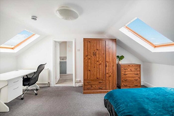 4 Bedroom Terraced House To Rent In North Road East, Plymouth, PL4