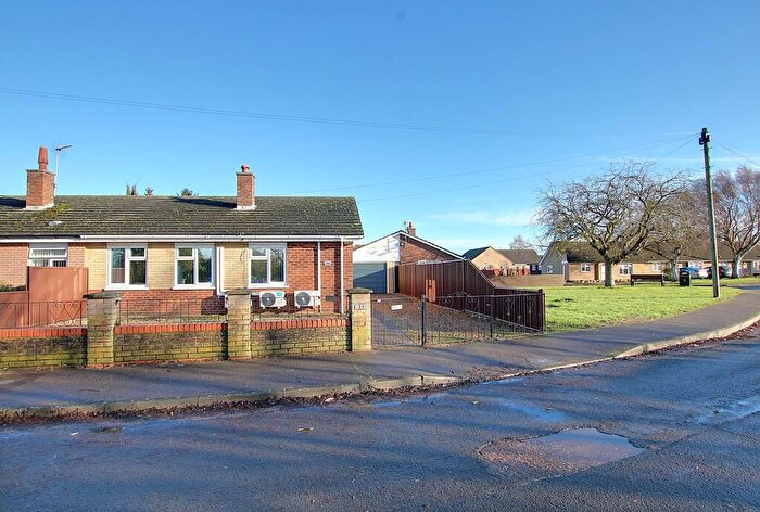 3 Bedroom Semi-Detached Bungalow To Rent In Chapelfields Road, Guyhirn, PE13