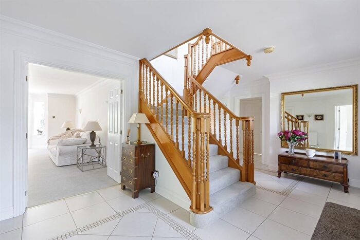 4 Bedroom Detached House For Sale In Ridgemount Road, Sunningdale, Ascot, SL5