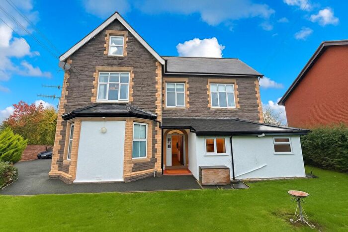 1 Bedroom Apartment For Sale In Avenue Road, Abergavenny, NP7