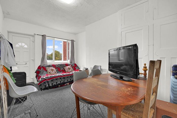 1 Bedroom Flat For Sale In Colworth Road, London, E11