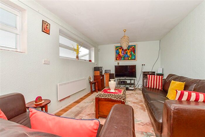 3 Bedroom Detached Bungalow For Sale In Woodland Way, Dymchurch, Romney Marsh, Kent, TN29