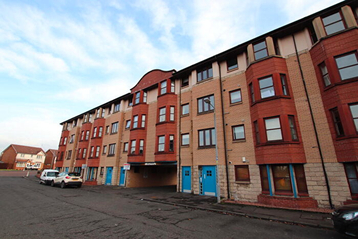 2 Bedroom Flat To Rent In Park Street, Dumbarton, G82