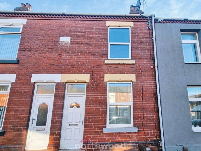 3 Bedroom Terraced House For Sale In Alexandra Road, Balby, Doncaster, DN4