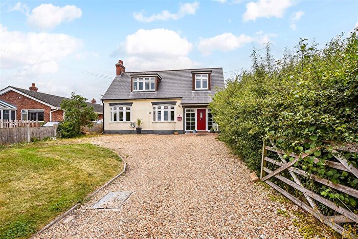 3 Bedroom Detached Bungalow For Sale In Monxton Road, Red Post Bridge, Andover, SP11