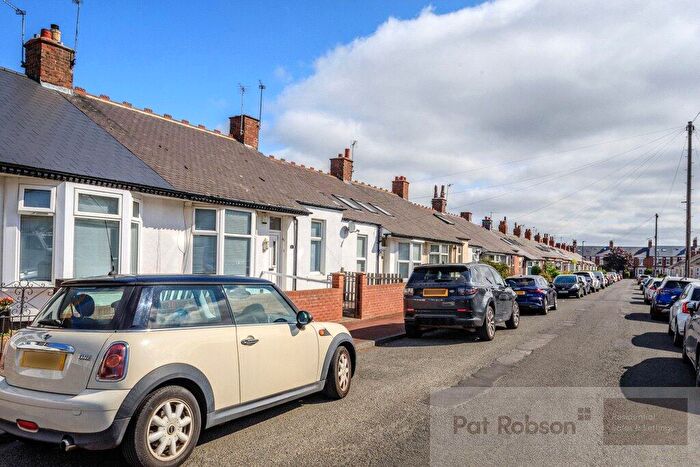 2 Bedroom Bungalow To Rent In Oakfield Terrace, Gosforth, Newcastle Upon Tyne, Tyne And Wear, NE3