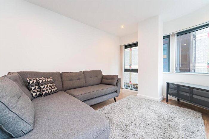 1 Bedroom Apartment To Rent In Great Ancoats Street, Manchester, M4