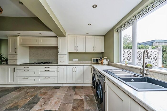 2 Bedroom Detached Bungalow For Sale In Wagstaff Lane, Jacksdale, Nottingham, NG16