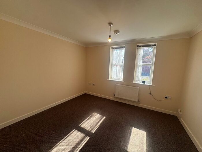 1 Bedroom Flat To Rent In Ringwood Road, Poole, BH14