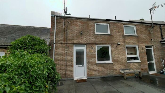 2 Bedroom Flat To Rent In High Street, Chatteris, PE16