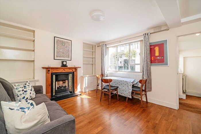 1 Bedroom Flat To Rent In Westmoreland Terrace, Pimlico, SW1V