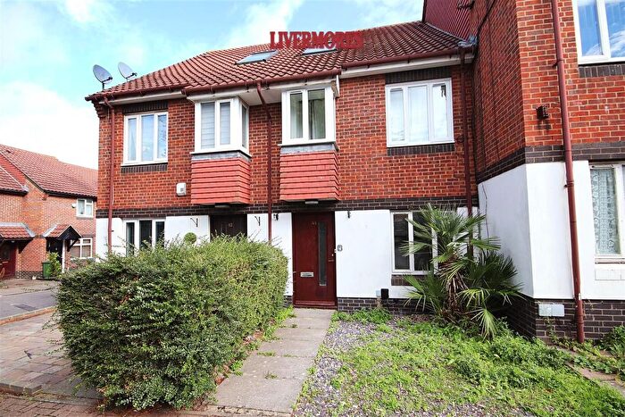 1 Bedroom Maisonette To Rent In Heatherbank Close, Crayford, Dartford, DA1