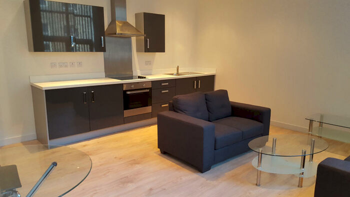 2 Bedroom Apartment To Rent In Mill Street, City Centre, Bradford, BD1