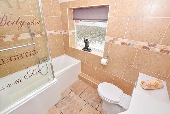 3 Bedroom Terraced House For Sale In Beechwood Road, Bromborough, CH62