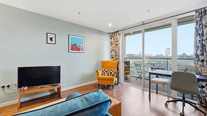 1 Bedroom Flat For Sale In London, London, E14