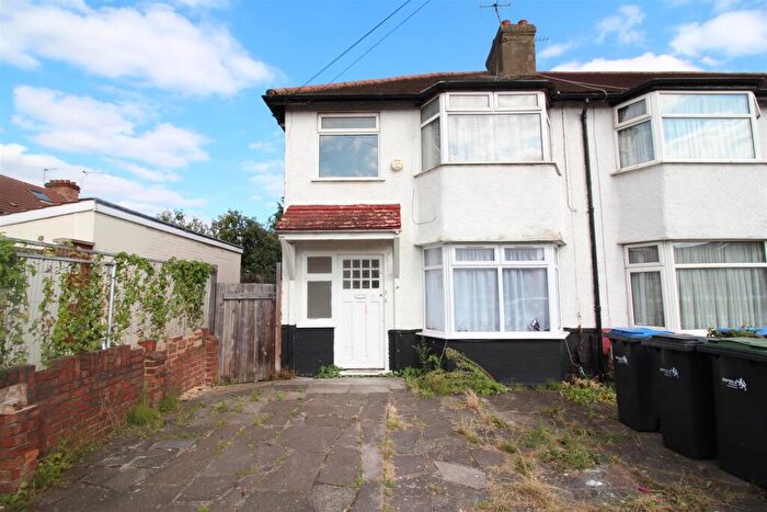 1 Bedroom Flat To Rent In Wensley Road, Edmonton, N18