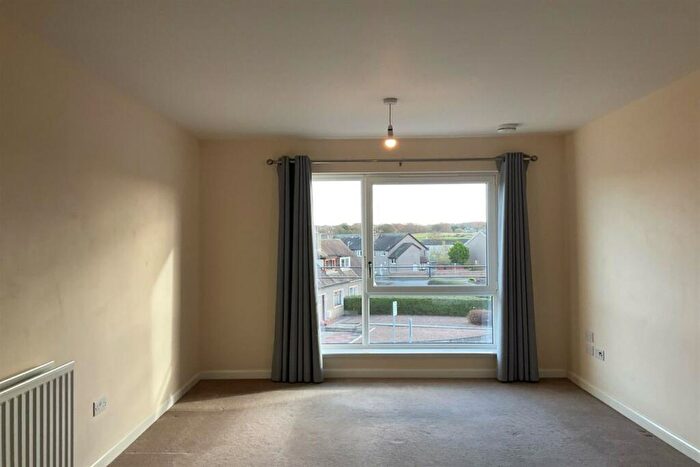 2 Bedroom Flat To Rent In Cloverleaf Grange, Aberdeen, AB21