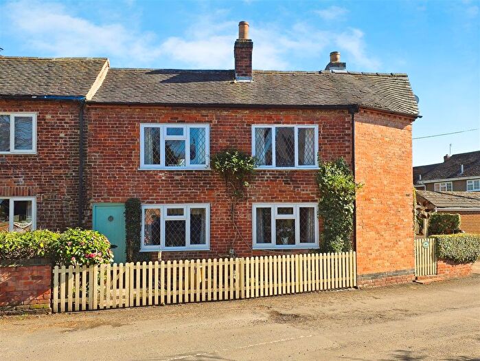 3 Bedroom Cottage For Sale In Boggy Lane, Church Broughton, DE65