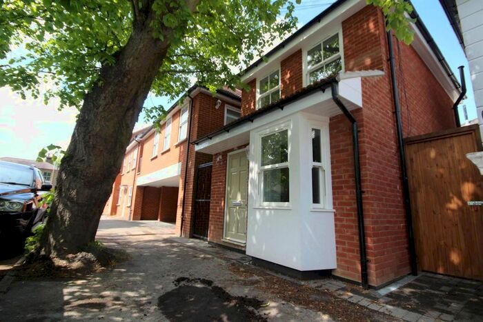 1 Bedroom Property To Rent In Avenue Road, Brentwood, CM14