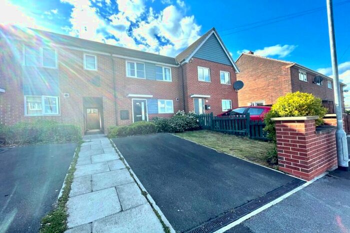 2 Bedroom Terraced House To Rent In Masons Way, Barnsley, South Yorkshire, S70