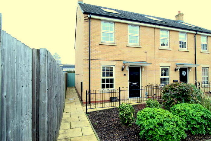 2 Bedroom Flat To Rent In Constable Close, Flemingate, , Beverley, HU17
