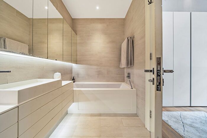 1 Bedroom Flat For Sale In Long Island Warple Way, London, W3