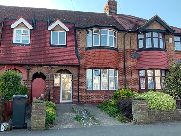 3 Bedroom Terraced House To Rent In The Warren, Hounslow, TW5