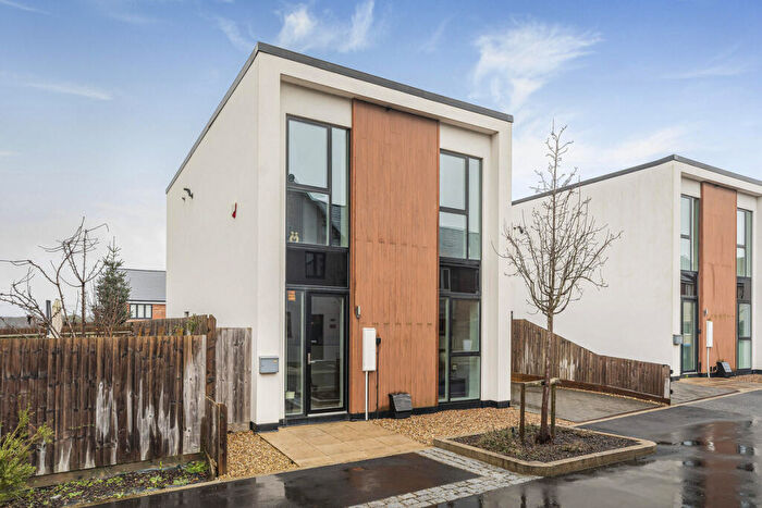 3 Bedroom Detached House For Sale In Hull Lane, Bicester, OX25