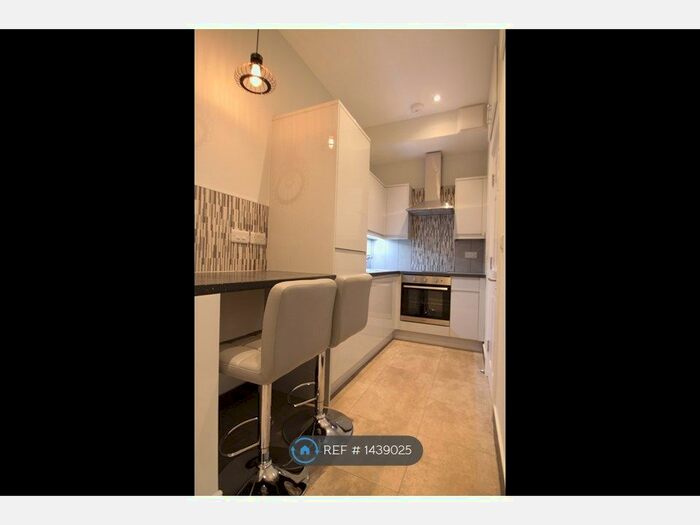 Studio To Rent In Yelverton Road, Bournemouth, BH1