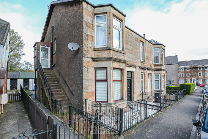 1 Bedroom Flat For Sale In Grant Street, Greenock, PA15