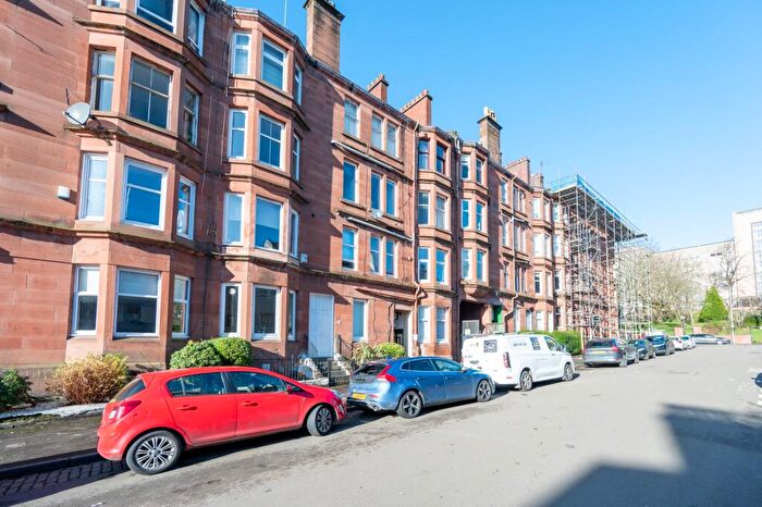 1 Bedroom Flat To Rent In Exeter Drive, Flat -, Thornwood, Glasgow, G11