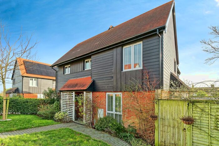 3 Bedroom Semi-Detached House For Sale In Long Hill Lane, East Langdon, Dover, Kent, CT15