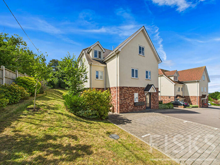 1 Bedroom Apartment For Sale In Catherine Road, Benfleet, SS7