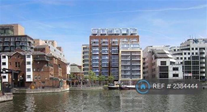 1 Bedroom Flat To Rent In Waterford Court, London, E14