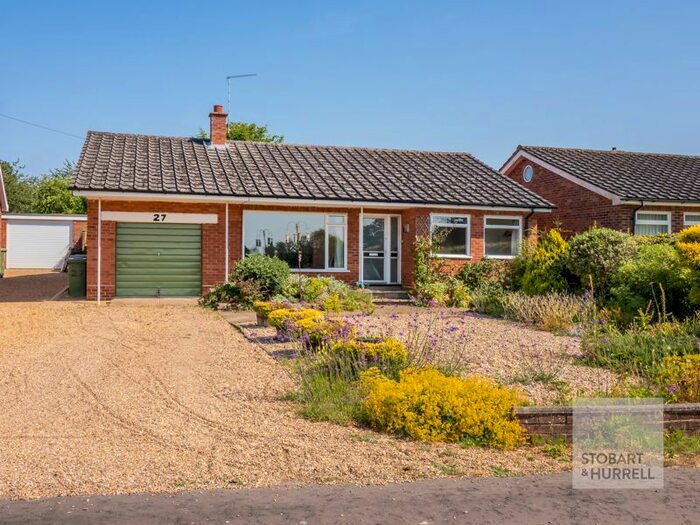 2 Bedroom Detached Bungalow For Sale In Skinners Lane, Wroxham, Norfolk, NR12