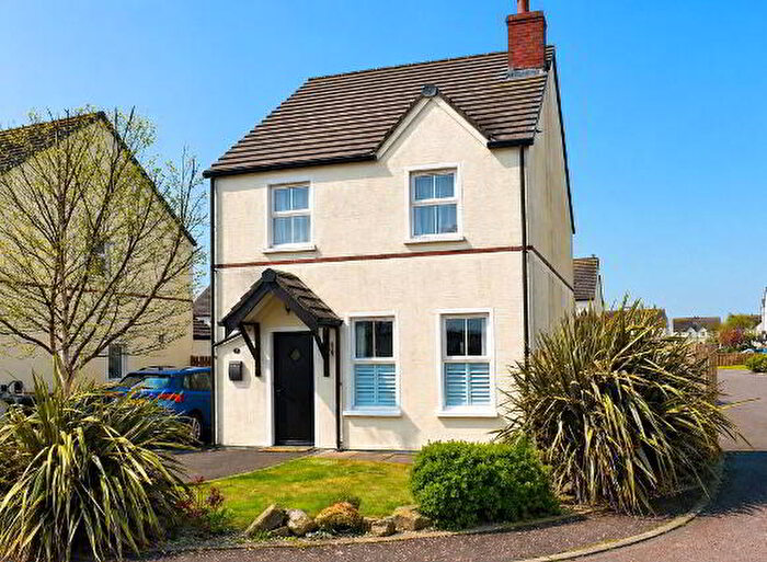3 Bedroom Detached House With Garages For Sale In Birch Crescent, Ballyhalbert, BT22