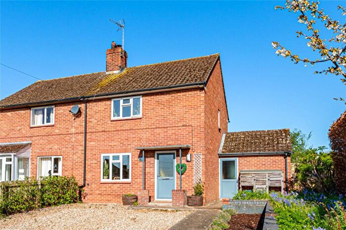 2 Bedroom Semi Detached House For Sale In The Mead, Great Shefford, Hungerford, Berkshire, RG17