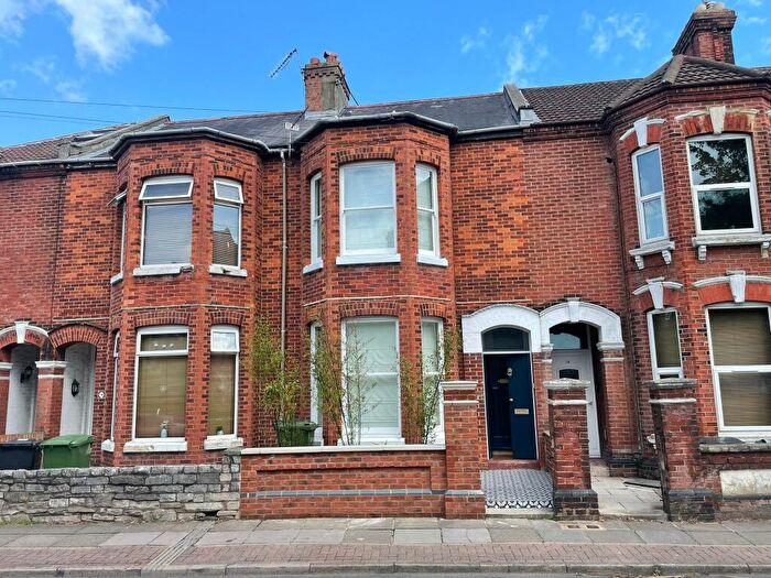 4 Bedroom Terraced House For Sale In Lawrence Road, Southsea, Portsmouth, PO5