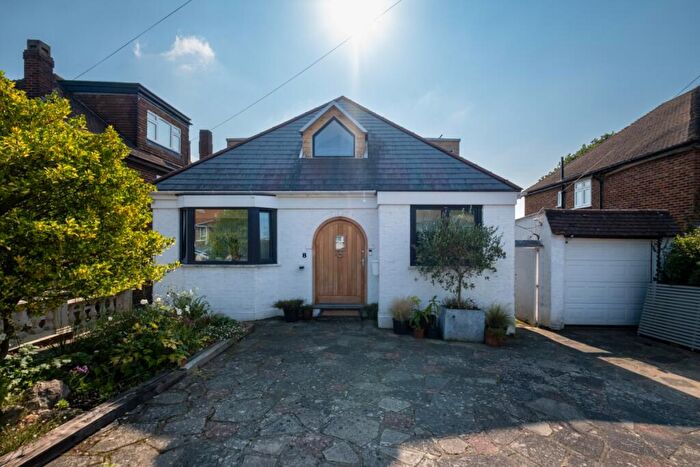 6 Bedroom House To Rent In Spurgeon Avenue London, SE19